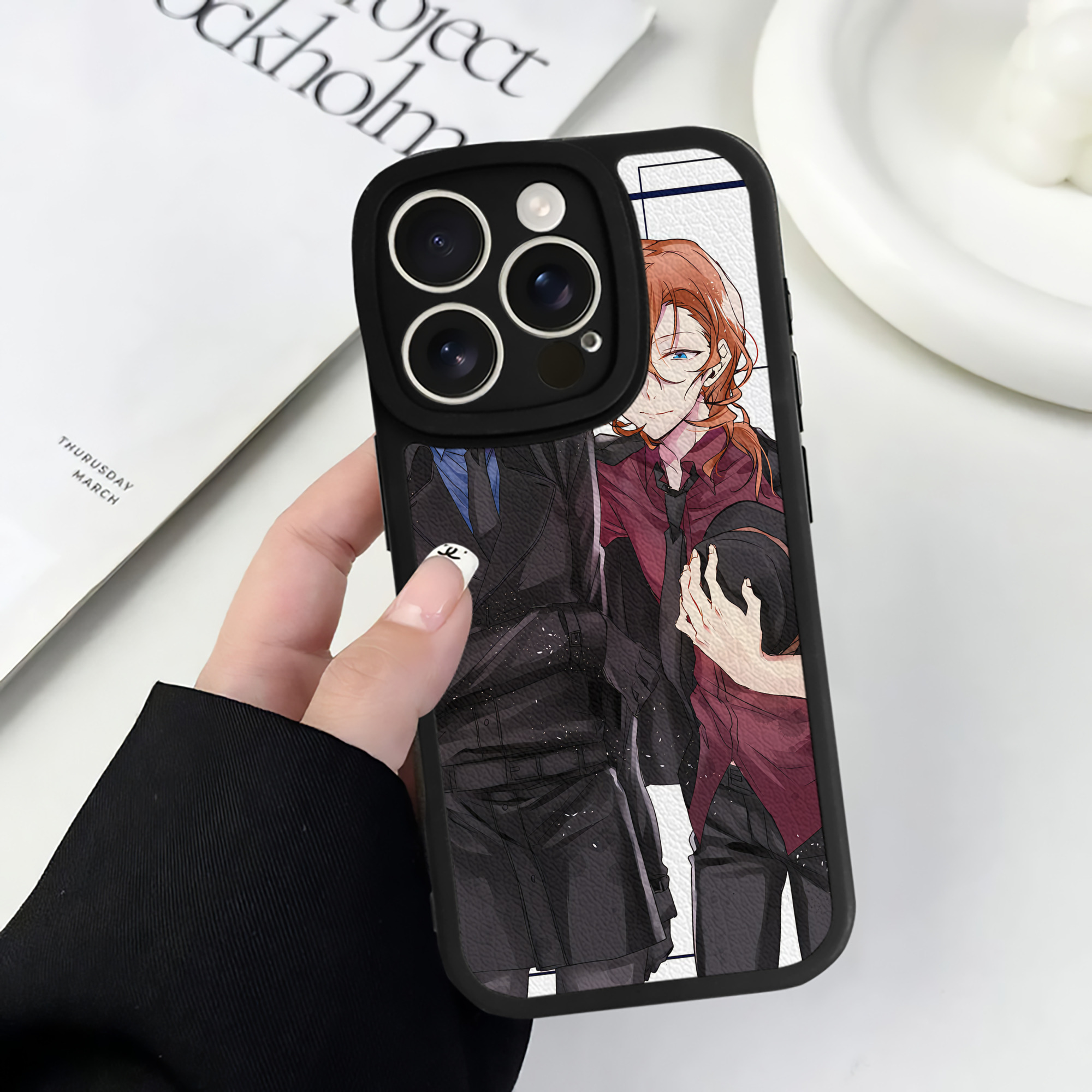 （画像用） 文豪ストレイドッグス Bungo Stray Dogs 【iPhone 16シリーズ対応】シリコンスマホケース（レザー調） 材質：シリコン